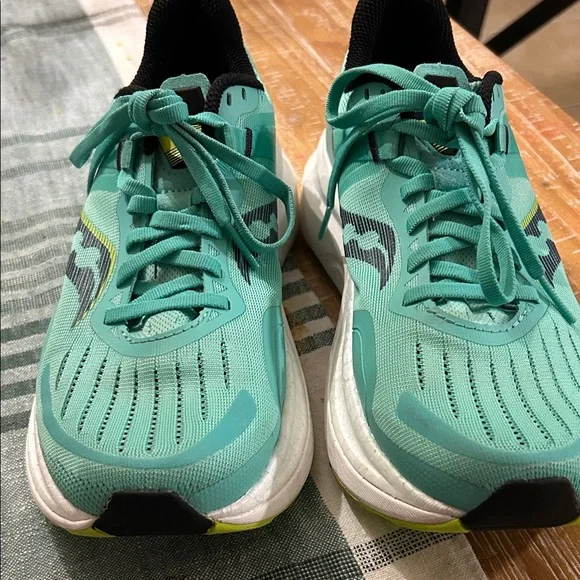 Saucony Tempus like NEW - Picture 5 of 7